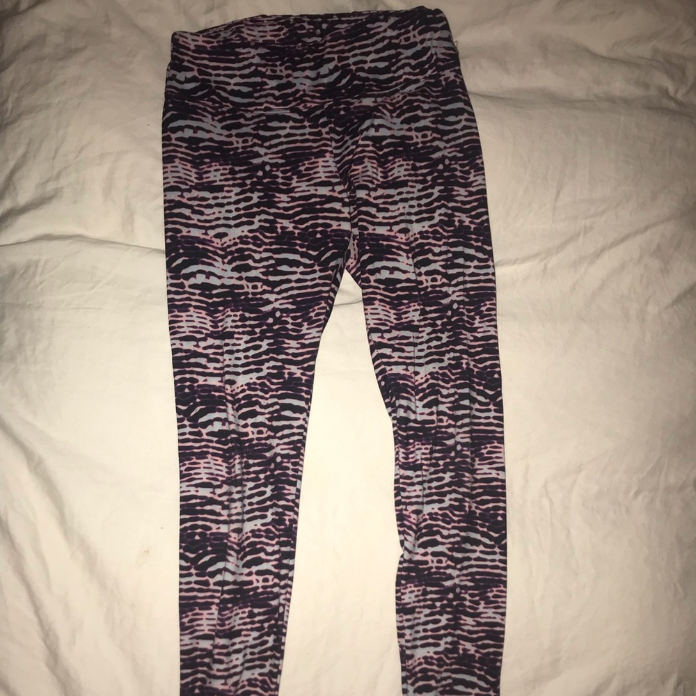 Athletic leggings